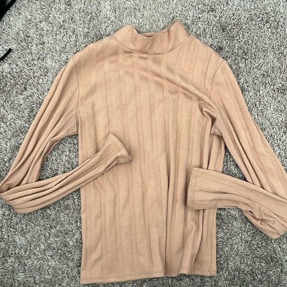 Turtle neck - Picture 1 of 1